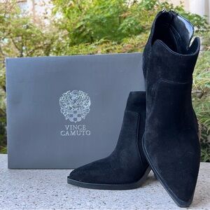 Venice Camuto Black Suede boots Sz 7 M BRAND NEW